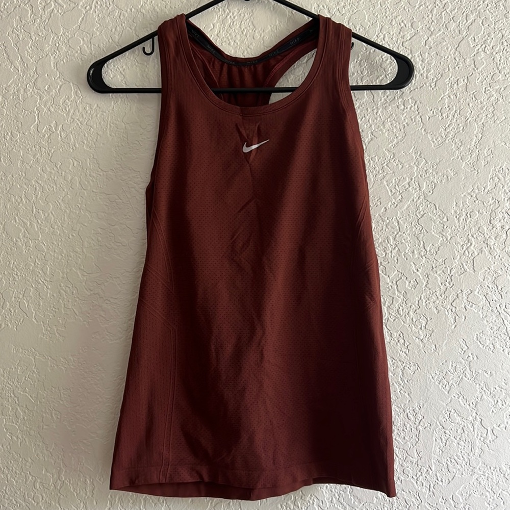 Nike Women’s Dri Fit Training Tank Top